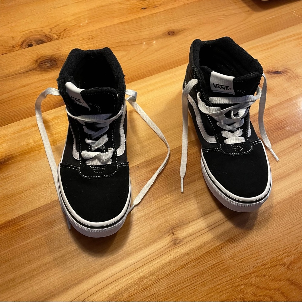 Vans Off the Wall high-tops black size youth 3.5